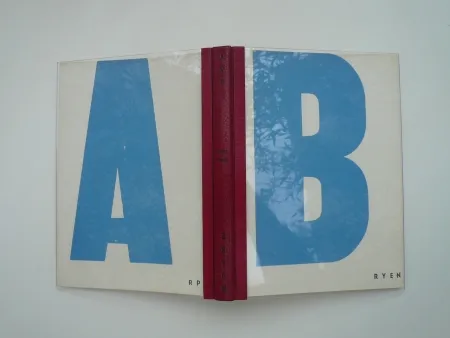 Illustrated Book Arp - Temps troué