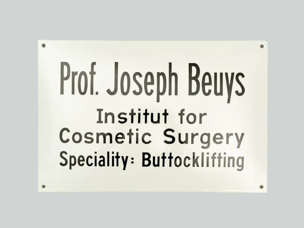 Multiple Beuys - Buttlocklifting