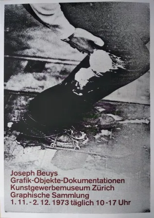 Screenprint Beuys - „Joseph Beuys. Grafik-Objekte-Dokumentationen. Kunstgewerbemuseum Zürich. Graphische Sammlung. 1.11.-  2.12.1973 täglich 10-17 Uhr“.
