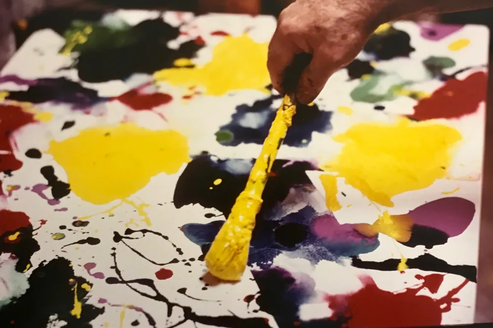 Photography Blum - Sam Francis painting (close up)