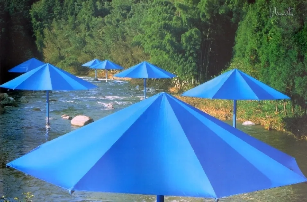 Photography Christo & Jeanne-Claude - The Umbrellas, Ibaraki, Japan
