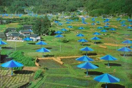 Photography Christo & Jeanne-Claude - The Umbrellas, Ibaraki, Japan