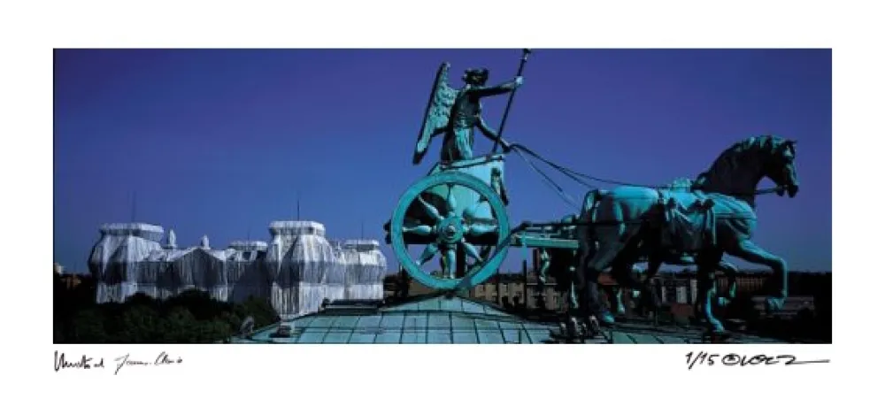 Photography Christo - Reichstag Quadriga