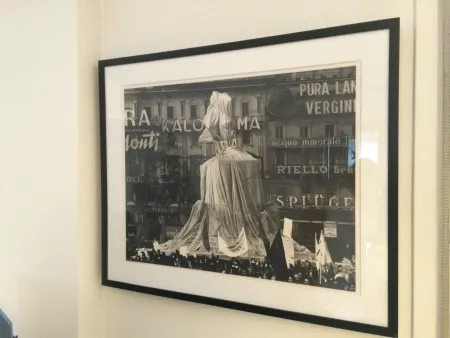 Photography Christo - Victorio Enmanuel, Piazza del Duomo, Milan