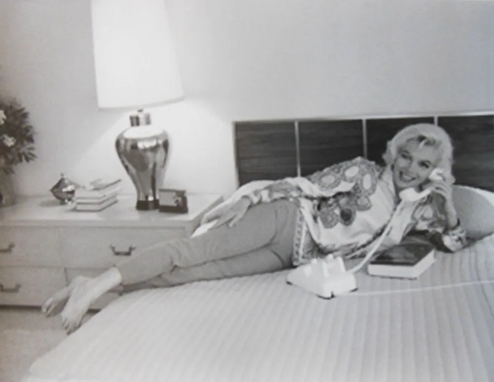 Photography De Dienes  - Marilyn Monroe. Au Lit