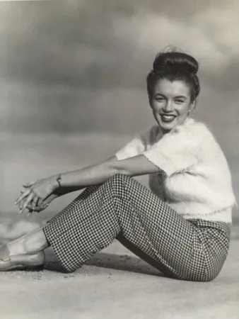 Photography De Dienes  - Marilyn nineteen (1945)