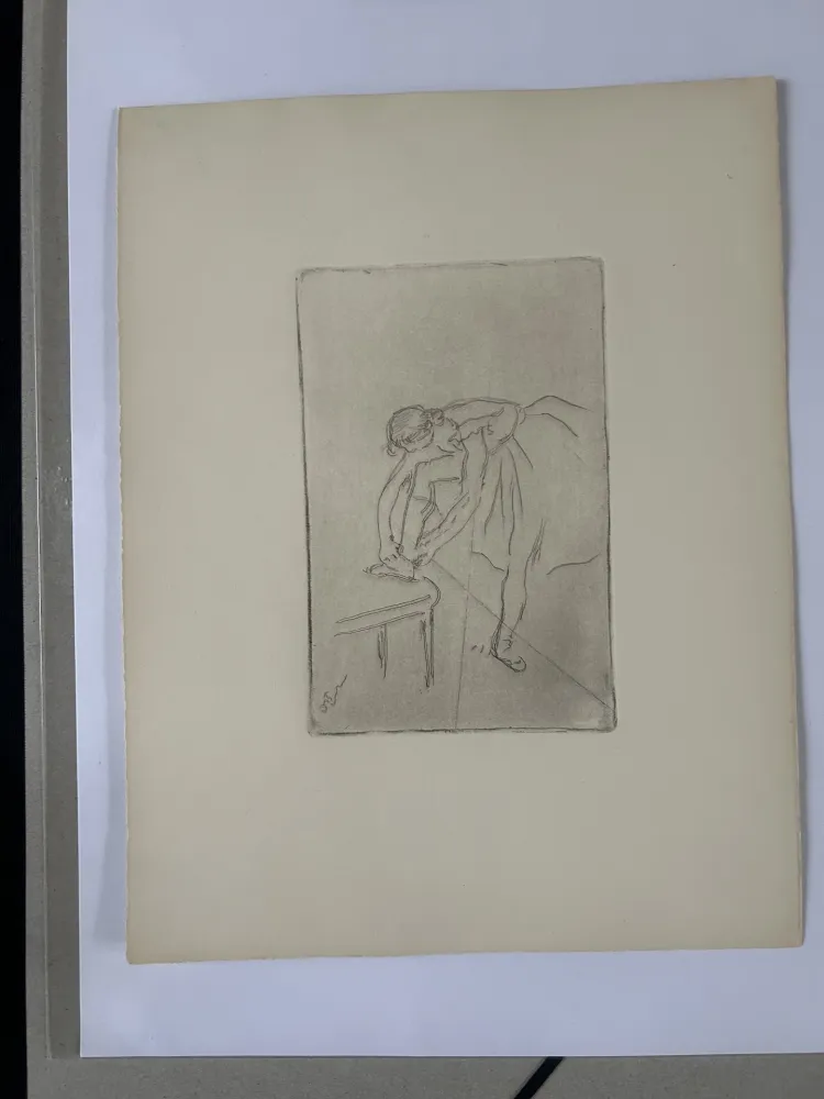 Engraving Degas - Danseuse mettant son chausson