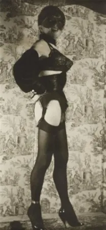 No Technical Molinier - Autoportrait au loup avec faux seins 