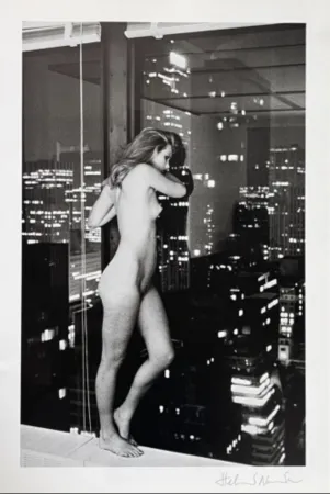 Photography Newton - Patti Hansen over Manhattan 1977