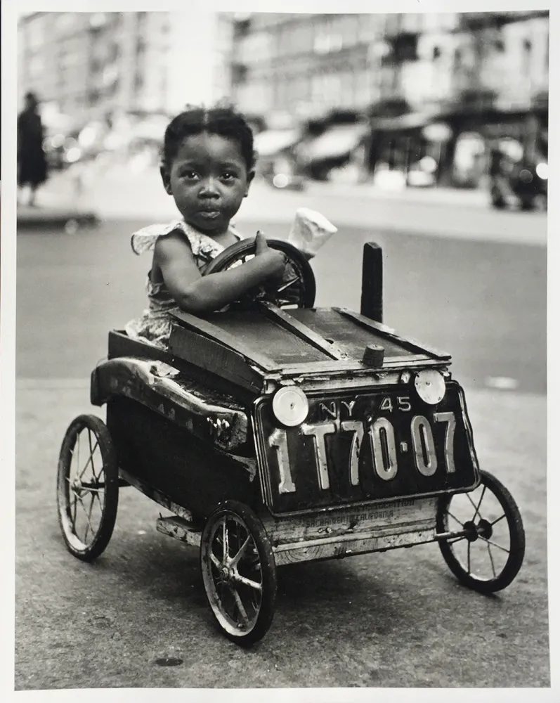 Photography Stein - Girl in Car, New York 