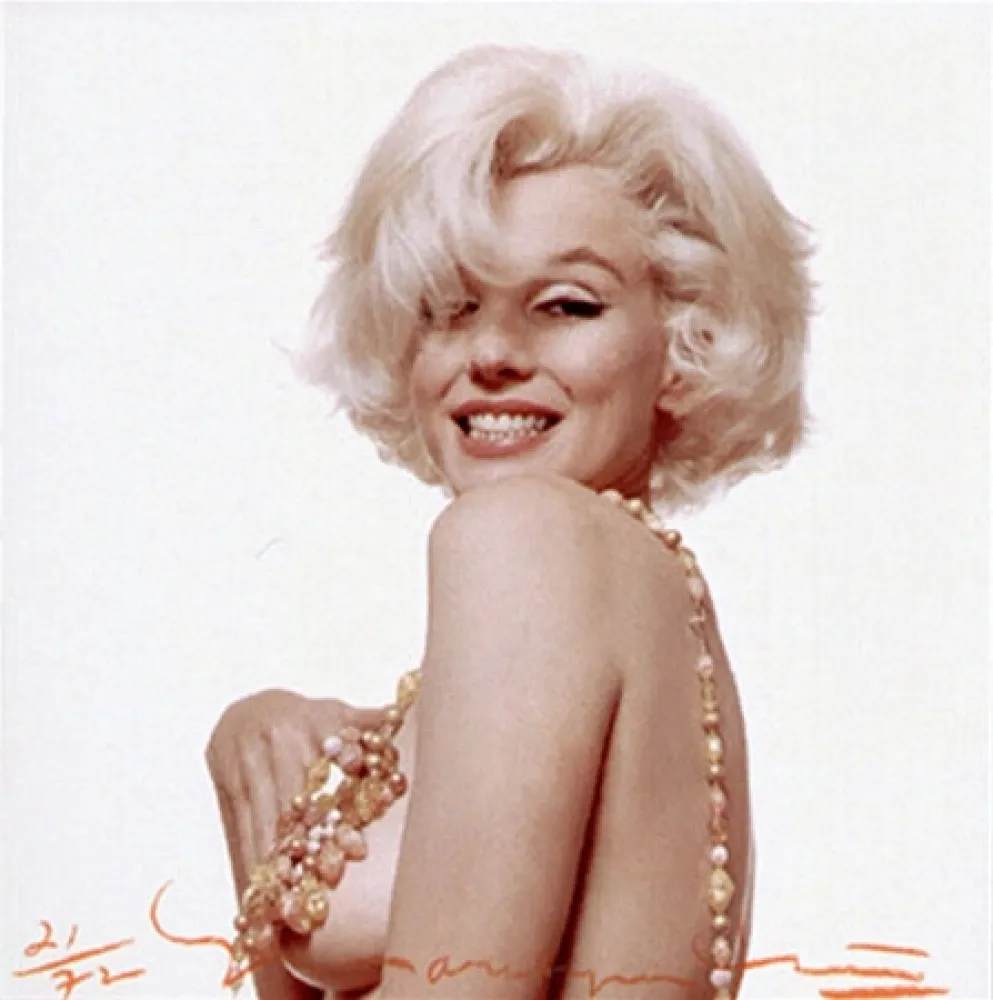 Photography Stern - Marilyn boob