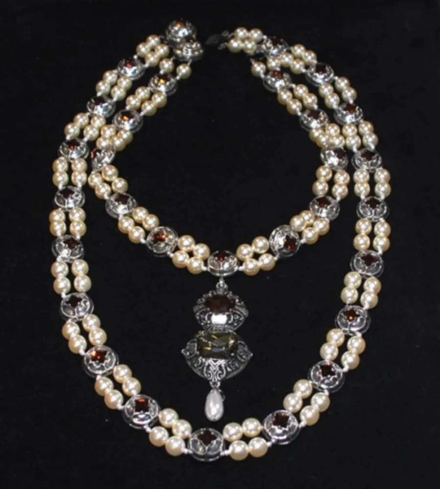 Multiple Sugimoto - Necklace of Jane Seymour