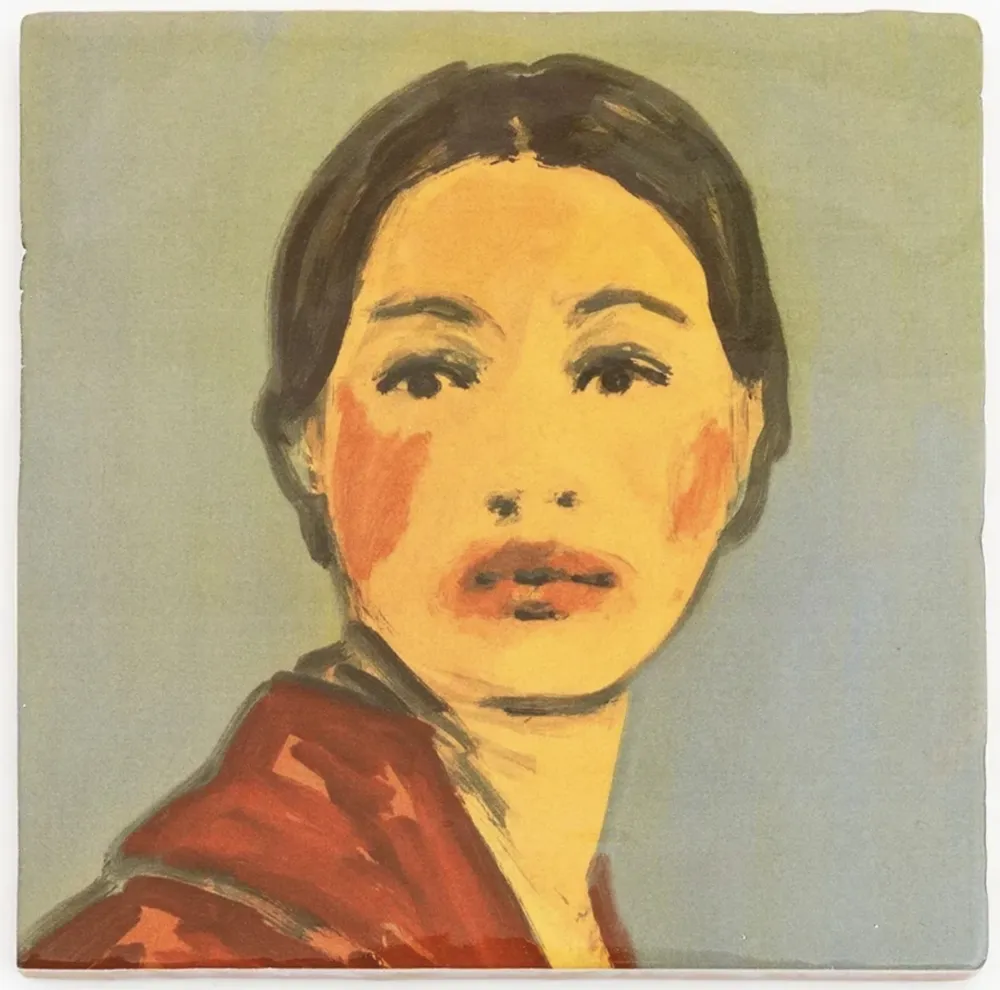 Ceramic Tabouret - Makeup (red coat)