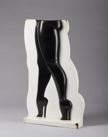 No Technical Jones - Allen Jones (1937) - Legs - sculpture in resin - 1937