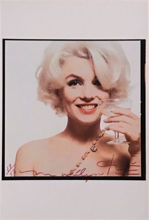 Photography Stern - Marilyn with Champagne