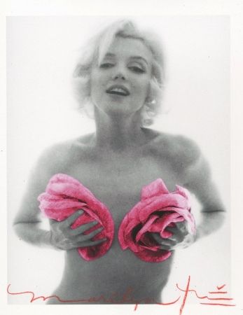 Photography Stern - Marilyn with Pink Roses