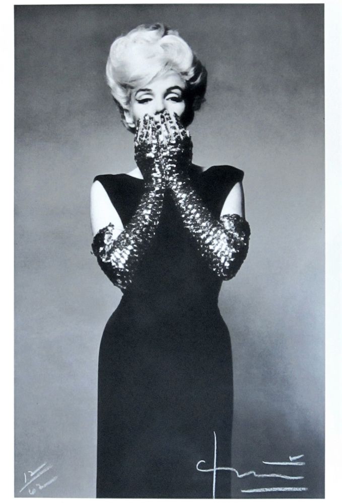 Photography Stern - Marilyn with Sequin Gloves