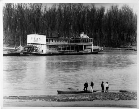 Photography Evans - Mississippi steamboat