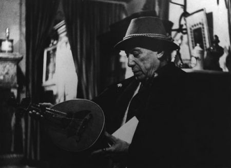 Photography Clergue - PICASSO AVEC LA MANDOLINE