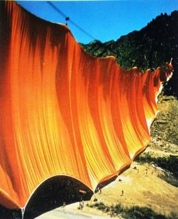 Multiple Christo - Valley Curtain, Rifle, Colorado, 1970-72